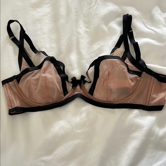 Agent Provocateur Black and Tan Underwire Bra - Picture 1 of 3